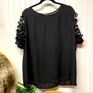 Shein black floral appliqué sleeve tee 3XL